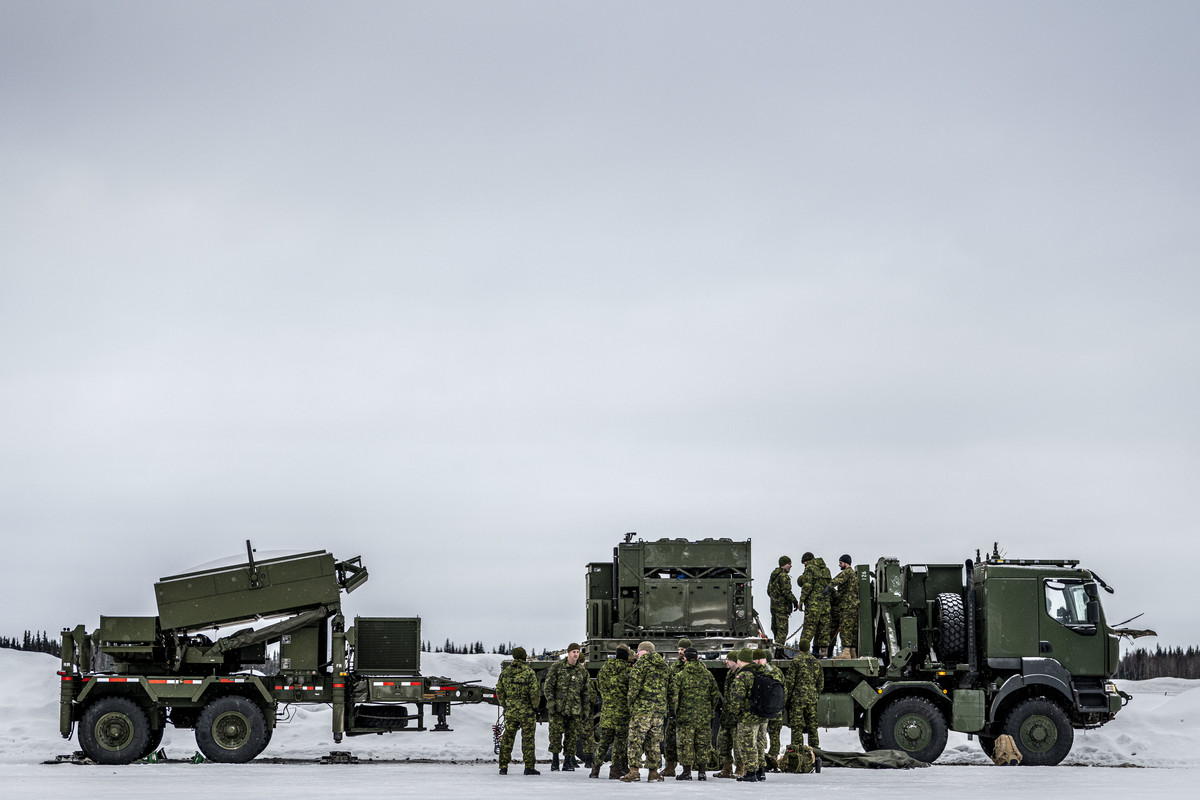 AN-MPQ-504-medium-range-radar-is-tested-during-Exercise-ARCTIC-EDGE-2022.jpg